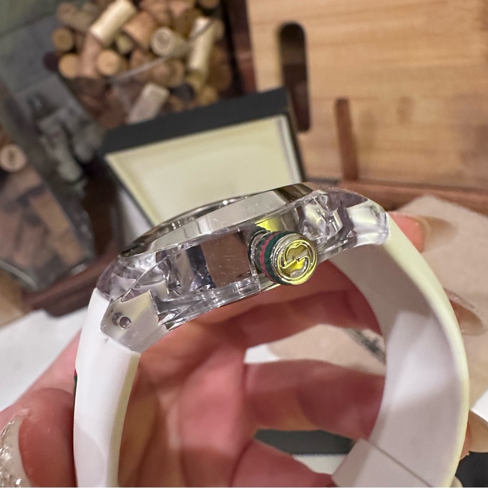 Gucci Sync Sport Watch with White Rubber Logo Band Unisex Stainless Steel - Picture 10 of 16